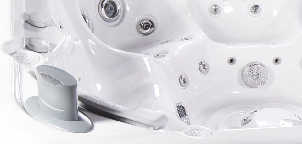 Wellis® Mont Blanc Hot Tub