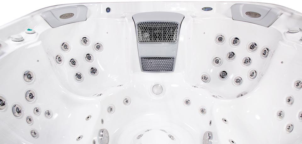Wellis® Mont Blanc Hot Tub