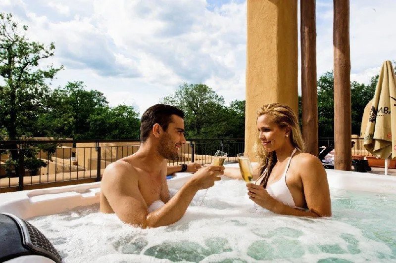 Wellis® Mont Blanc Hot Tub