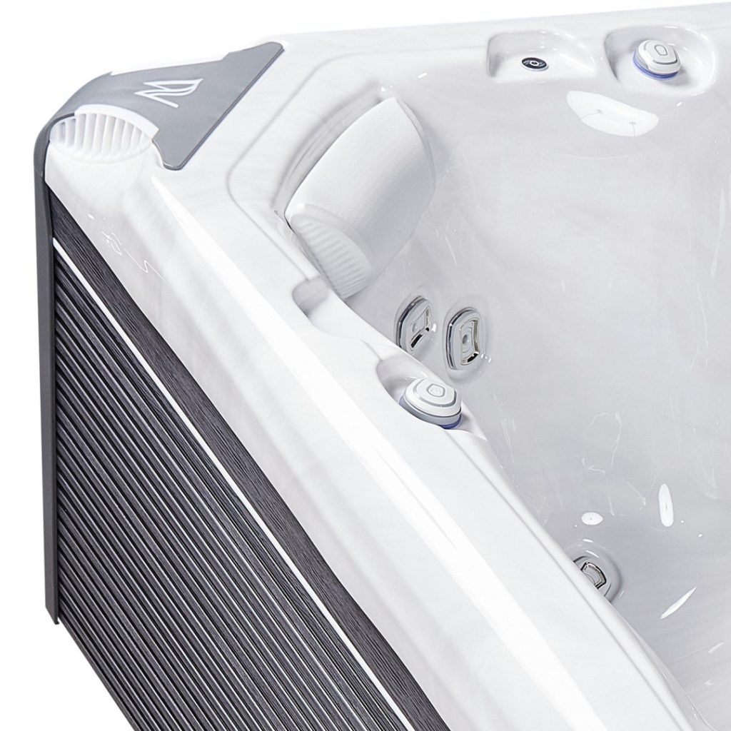 Wellis® Kilimanjaro Life Premium Hot Tub
