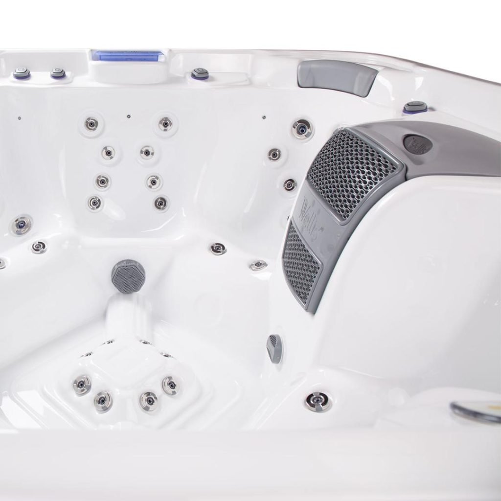 Wellis® Houston Hot Tub